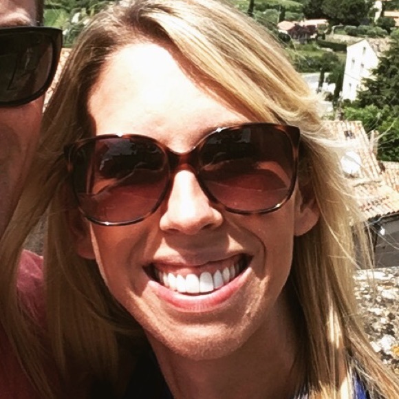 Meet your Posher, Stephanie - Picture 1 of 1